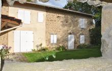 maison pierre  sur 500 m² de terrain clos 